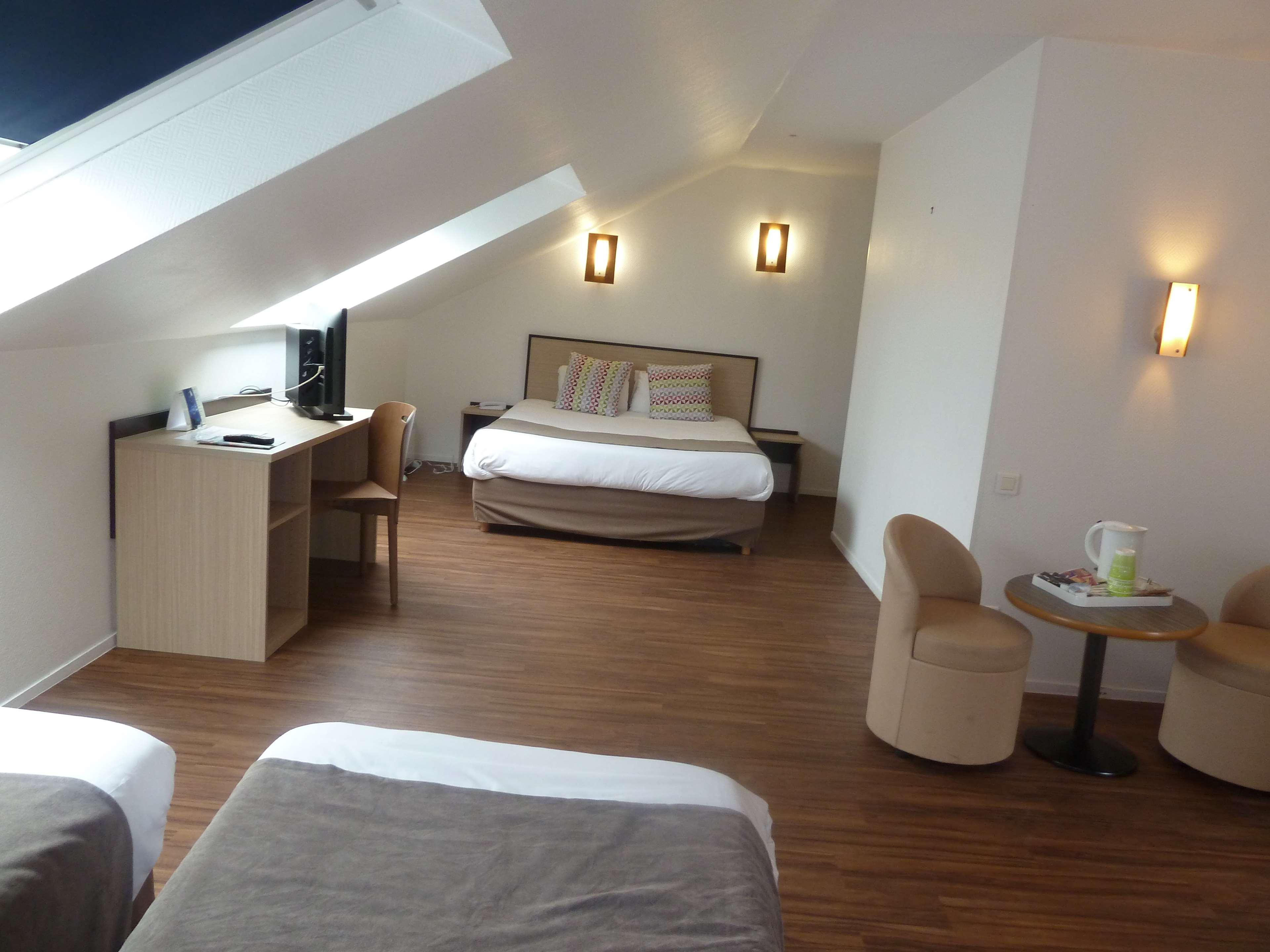 Hotel Campanile Le Mans Est Exteriér fotografie